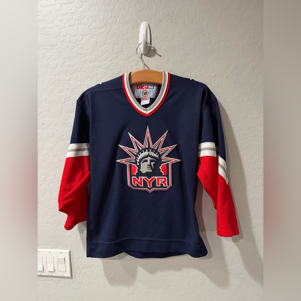 Vintage CCM New York Rangers Lady‎ Liberty Boys Hockey Jersey L/XL Bin 2